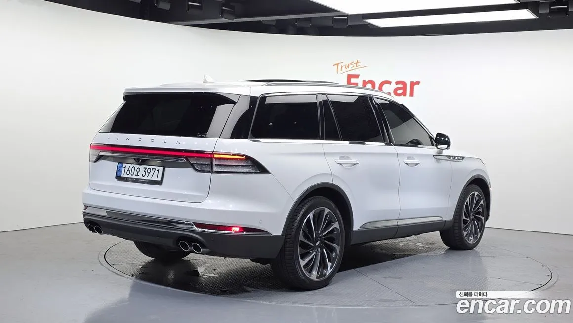 Lincoln Aviator 2021 из KR, фото 2