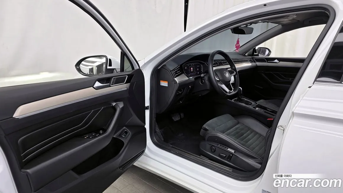 Volkswagen Passat 2022 из KR, фото 9