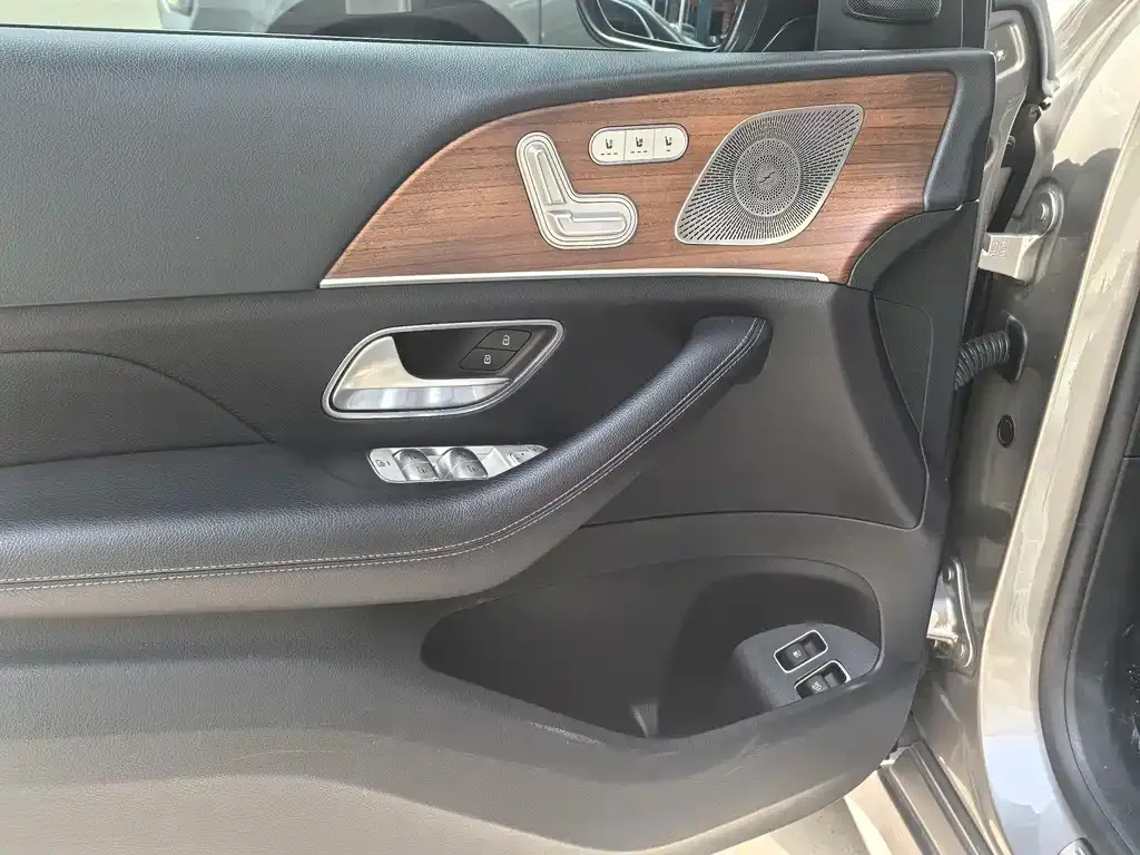 Mercedes-Benz GLE New Energy 2022 из CN, фото 3