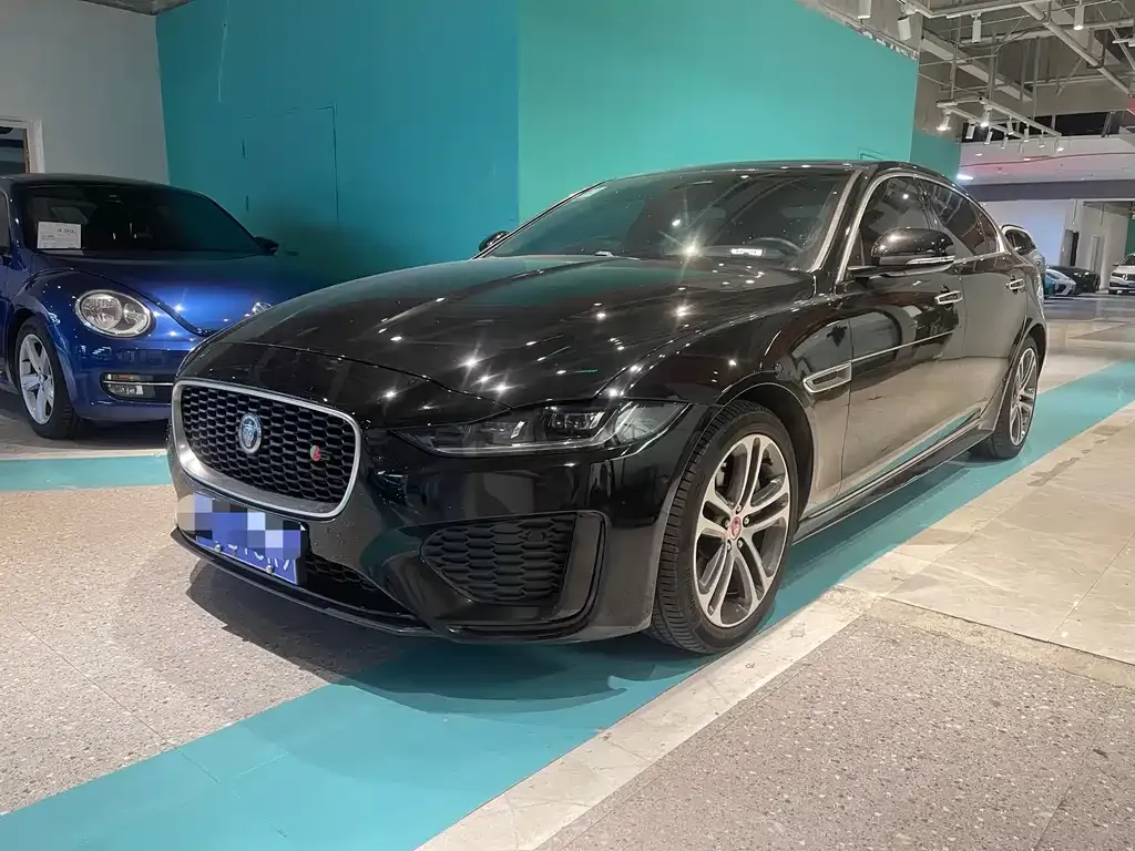 Jaguar XEL — фото 1