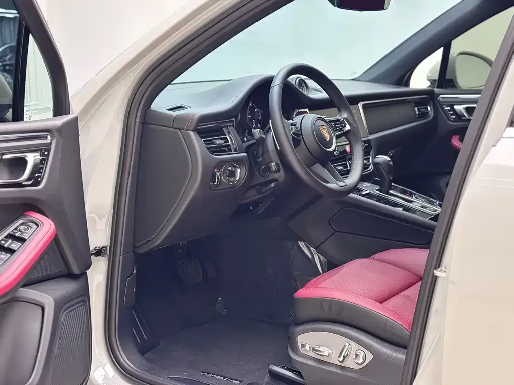 Porsche Macan 2024 из CN, фото 8