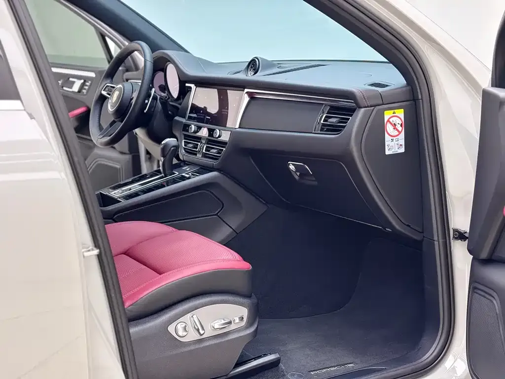 Porsche Macan 2024 из CN, фото 7