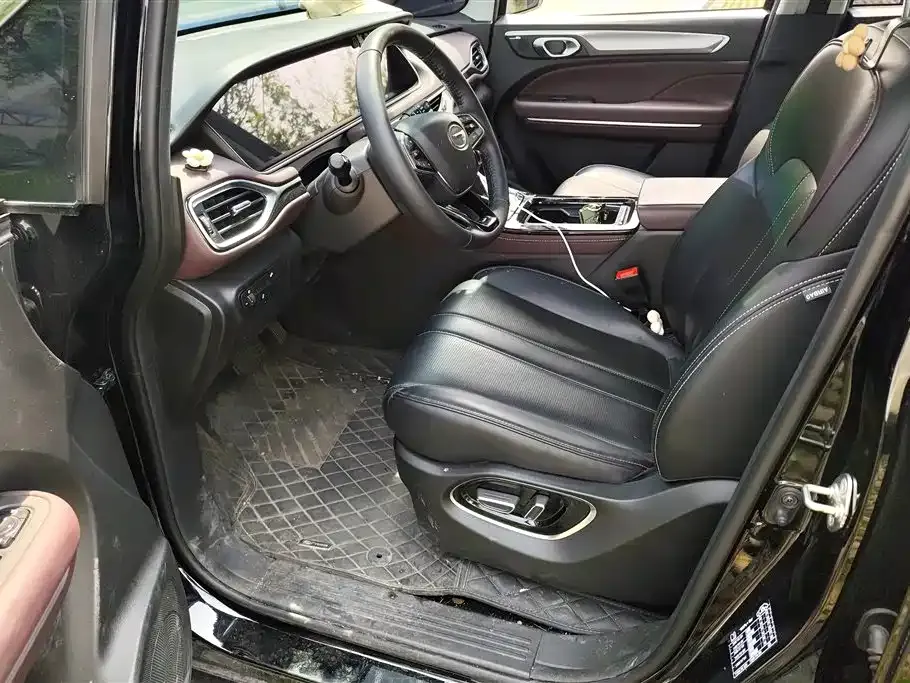 GAC Motor Trumpchi M6 — фото 10