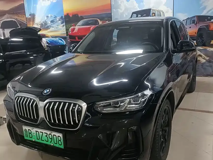 BMW iX3