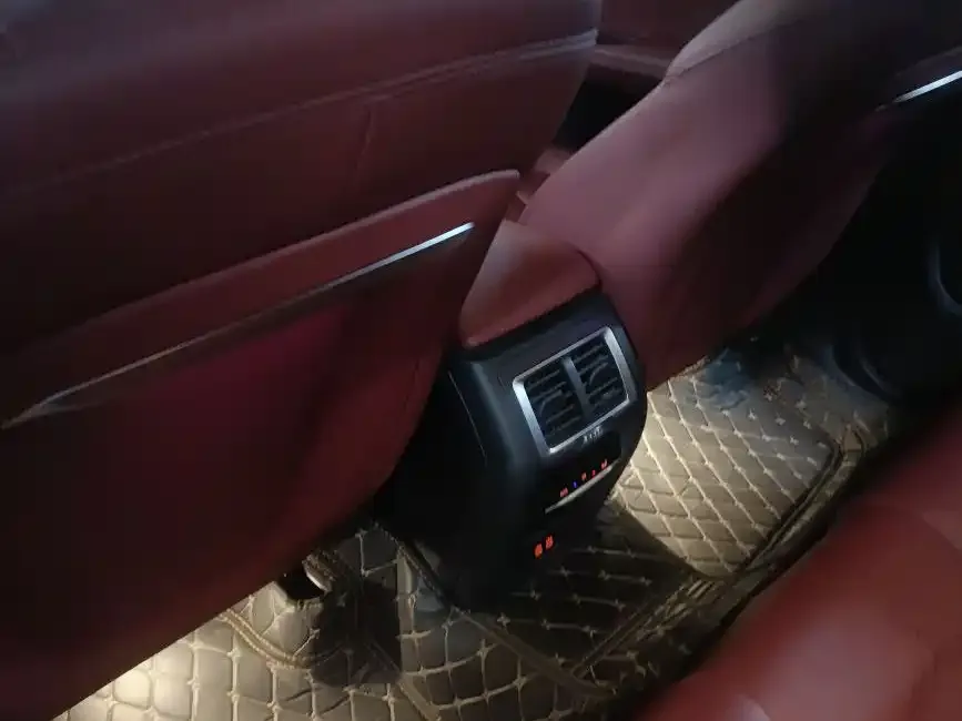 BMW iX3 2023 из CN, фото 4