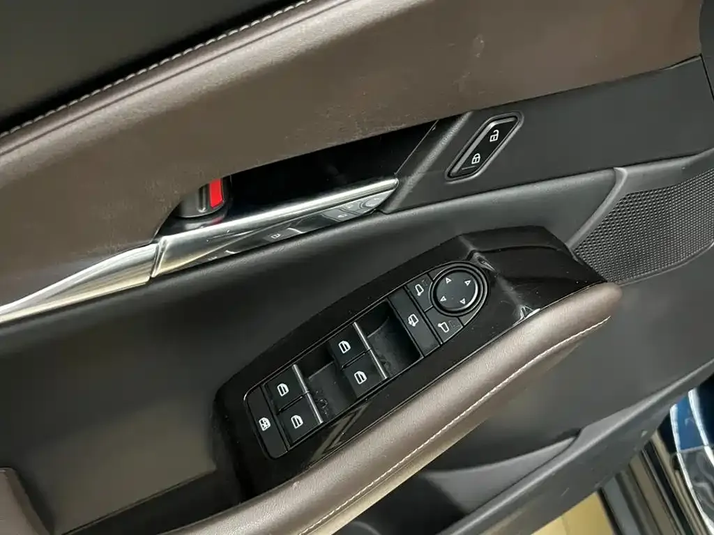 Mazda CX-30 — фото 10