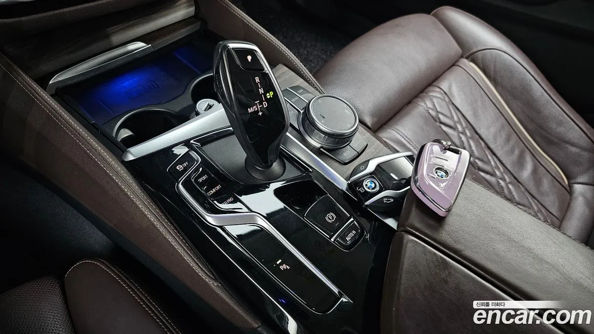 BMW 5-Series 2021 из KR, фото 9