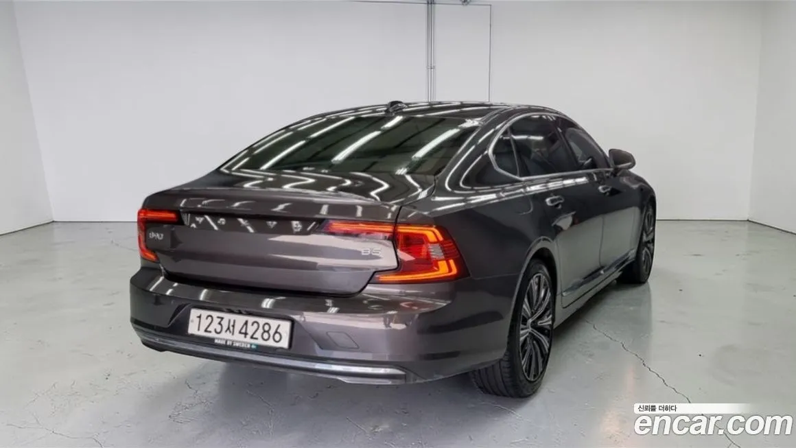 Volvo S90 — фото 6