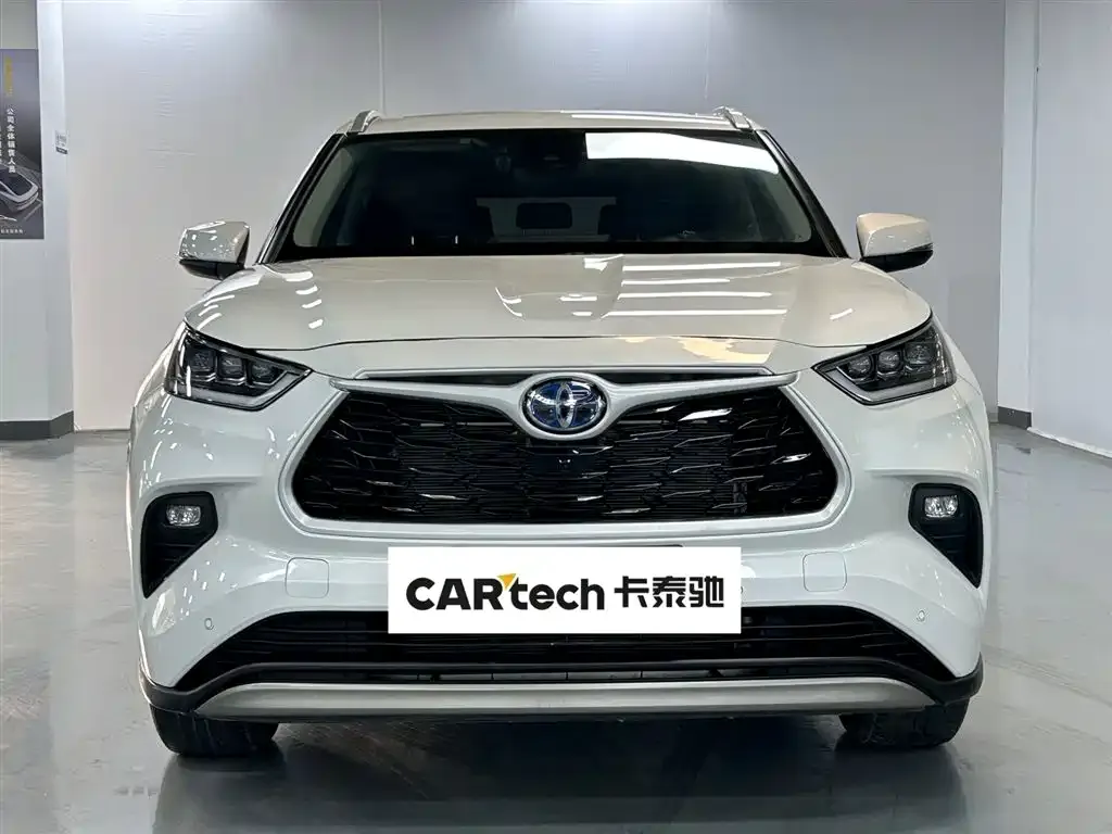 Toyota Highlander — фото 2