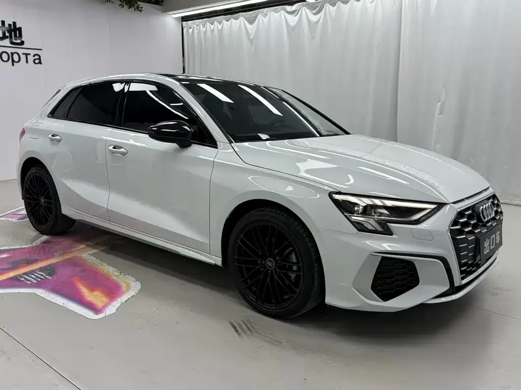 Audi A3 2023 из CN, фото 5
