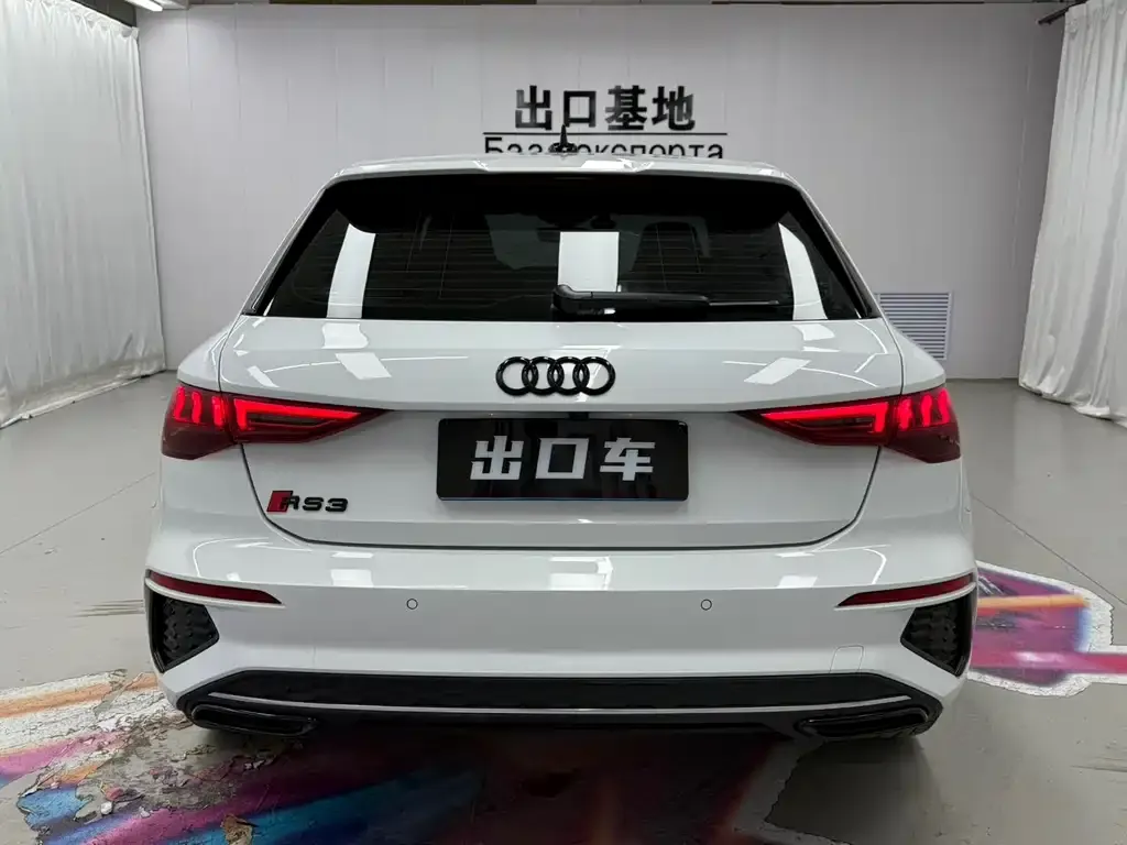 Audi A3 2023 из CN, фото 7