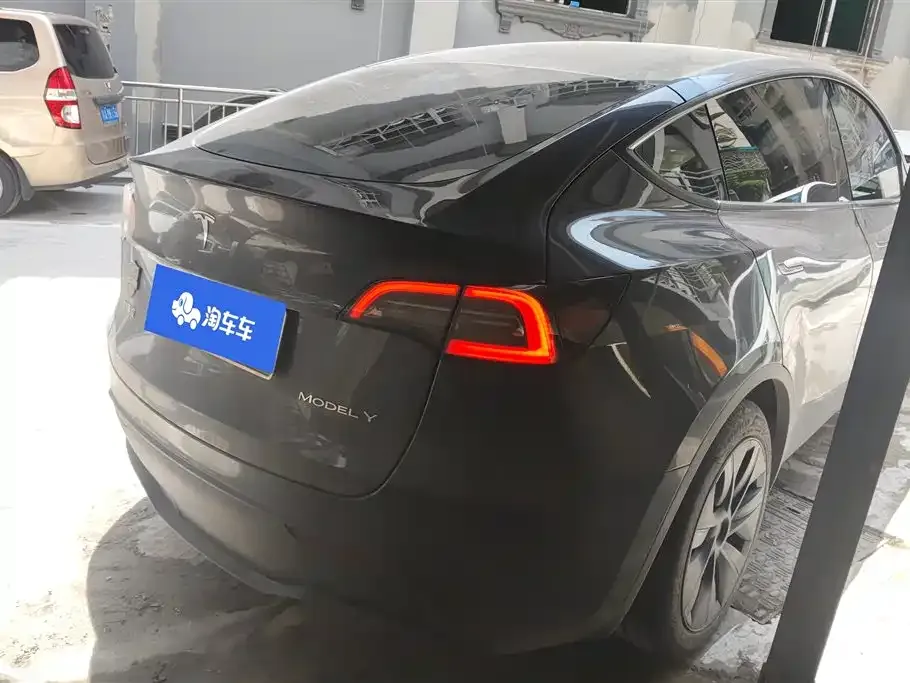 Tesla Model Y 2024 из CN, фото 9