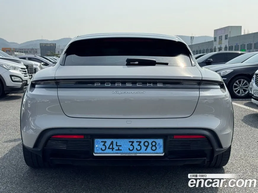 Porsche Taycan 2024 из KR, фото 2