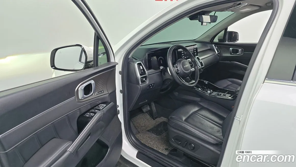 Kia Sorento — фото 10