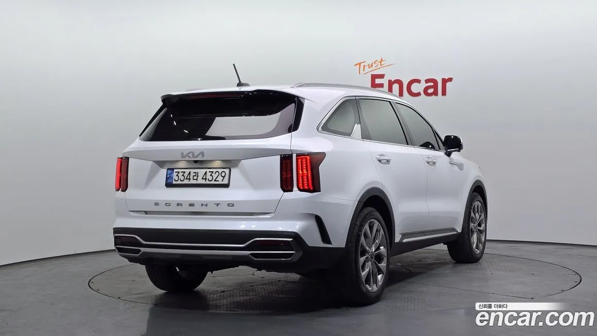 Kia Sorento — фото 4