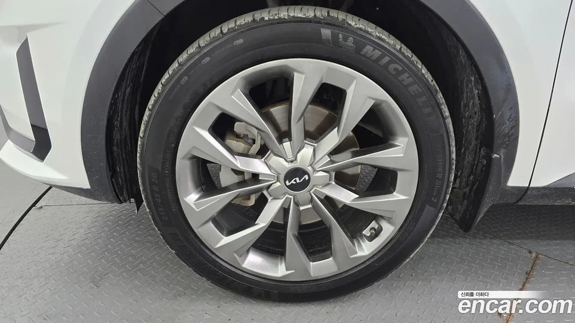 Kia Sorento — фото 5