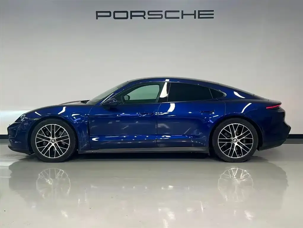 Porsche Taycan — фото 5
