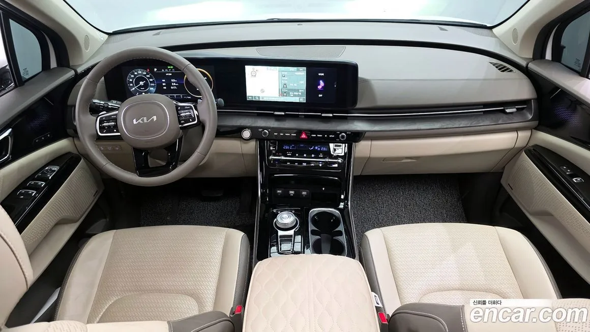 Kia Carnival — фото 10