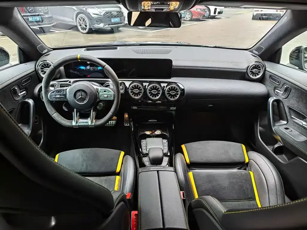 Mercedes-Benz CLA AMG — фото 3