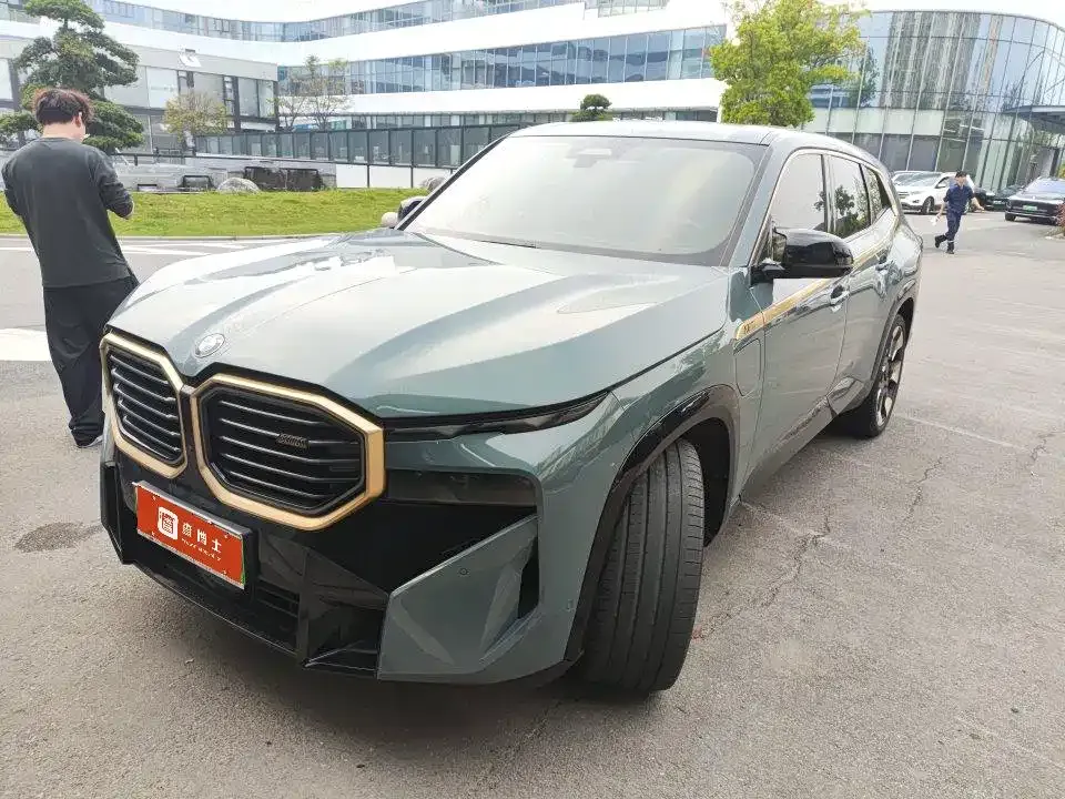 BMW XM