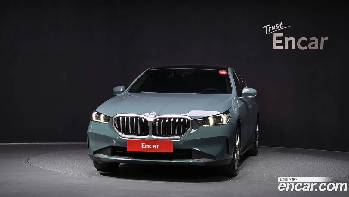 BMW 5-Series 2024 из KR, фото 4