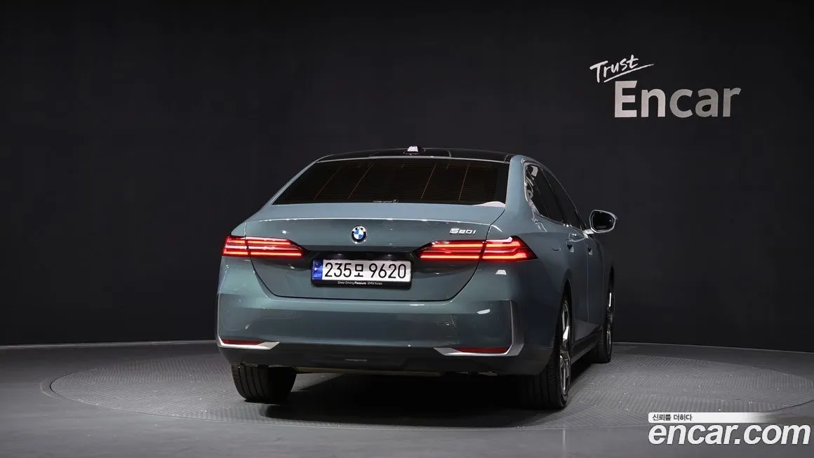 BMW 5-Series 2024 из KR, фото 6
