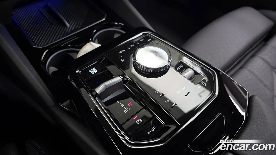 BMW 5-Series 2024 из KR, фото 7