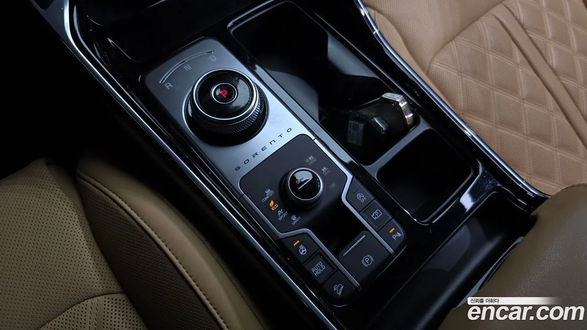 Kia Sorento — фото 8