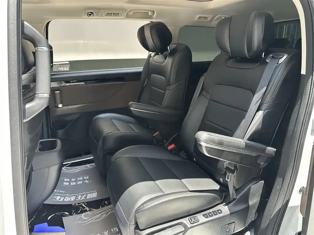 GAC Motor E8 Hybrid 2024 из CN, фото 2