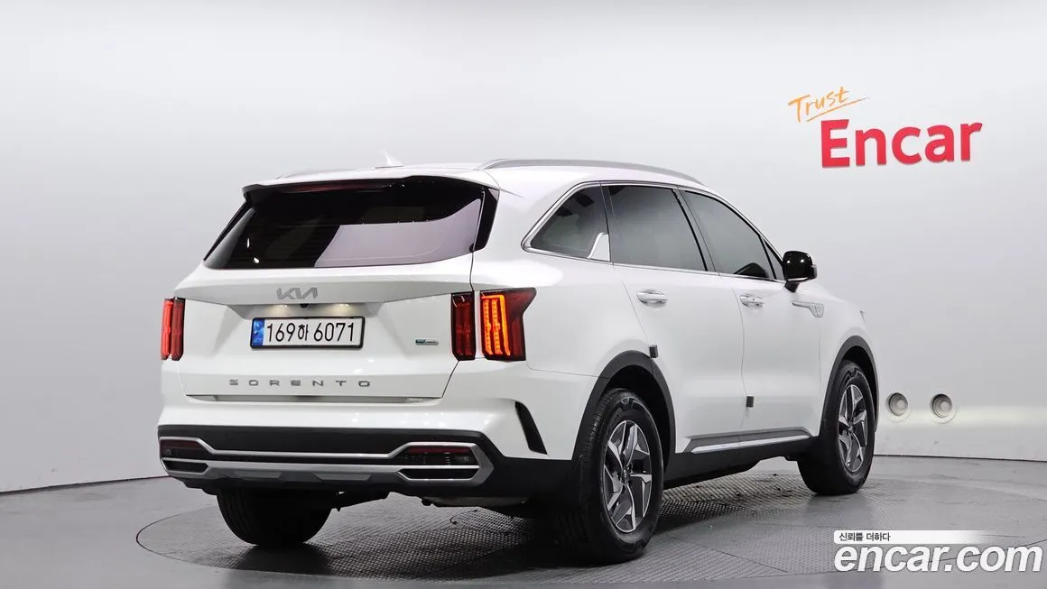 Kia Sorento — фото 9