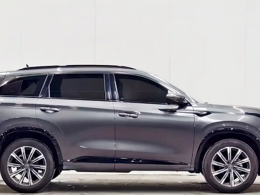 Changan CS75PLUS — фото 4