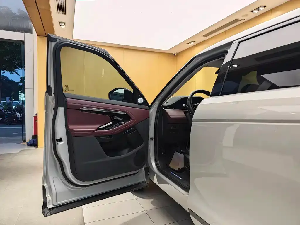Land Rover Evoque — фото 8