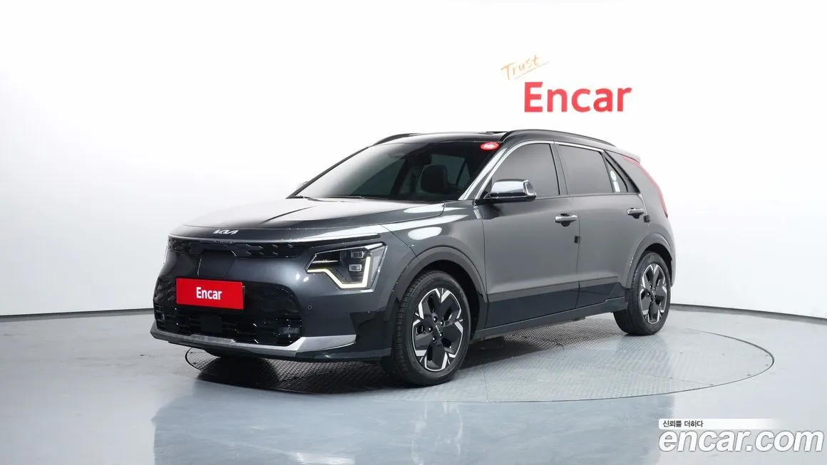 Kia Niro — фото 1