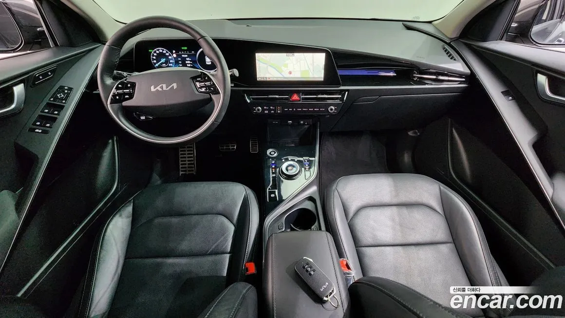 Kia Niro — фото 10