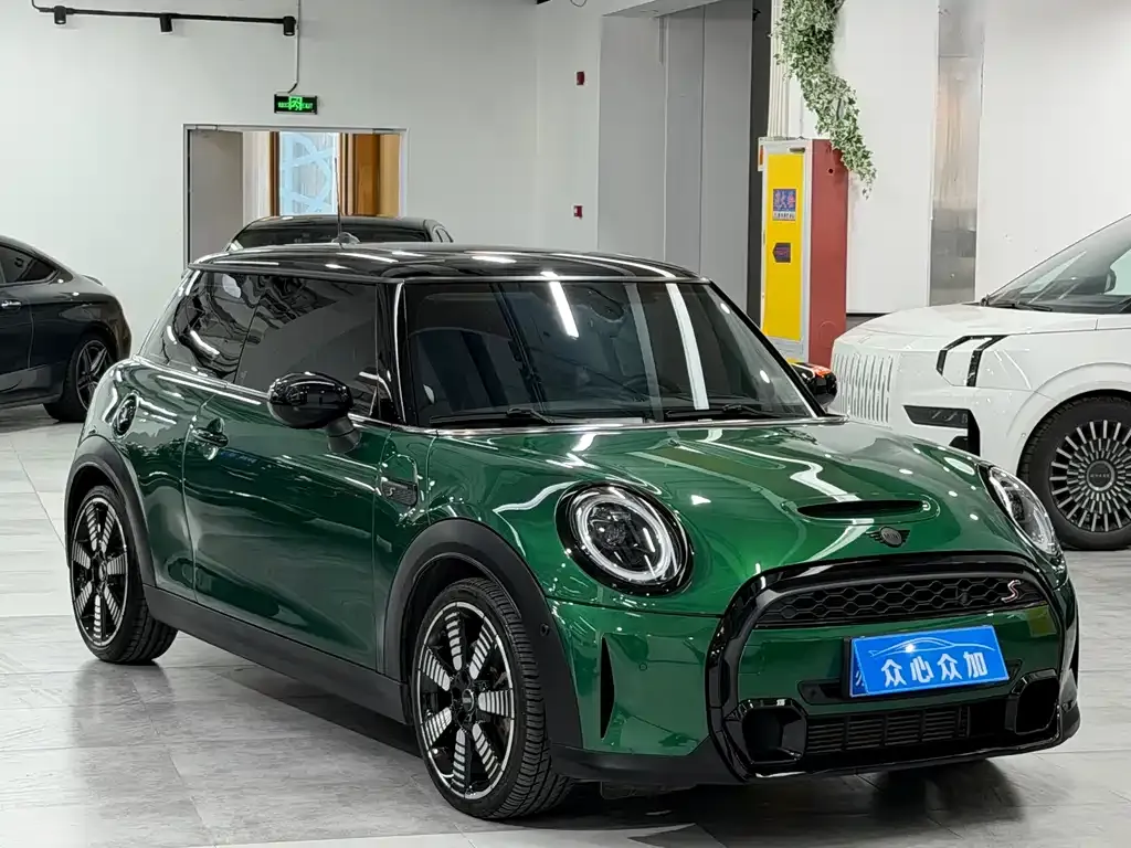 MINI Cooper (3-door) 2023 из CN, фото 6