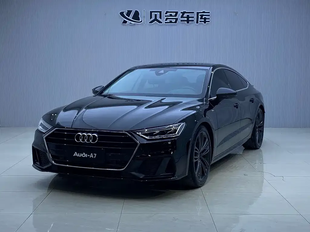 Audi A7 — фото 1