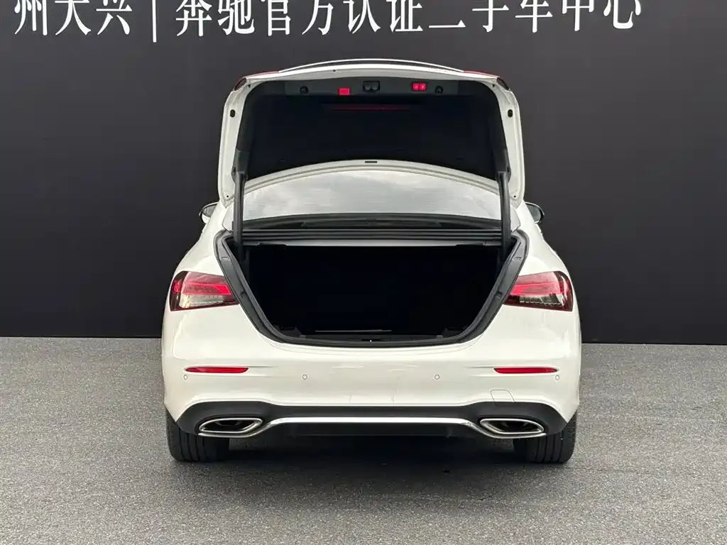 Mercedes-Benz E-Class 2023 из CN, фото 5