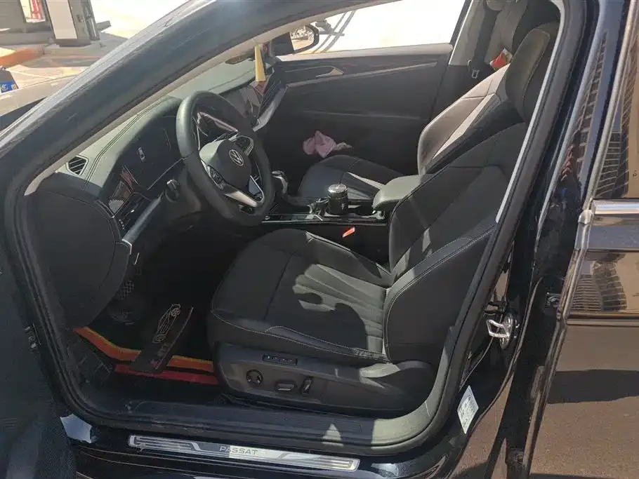 Volkswagen Passat — фото 10