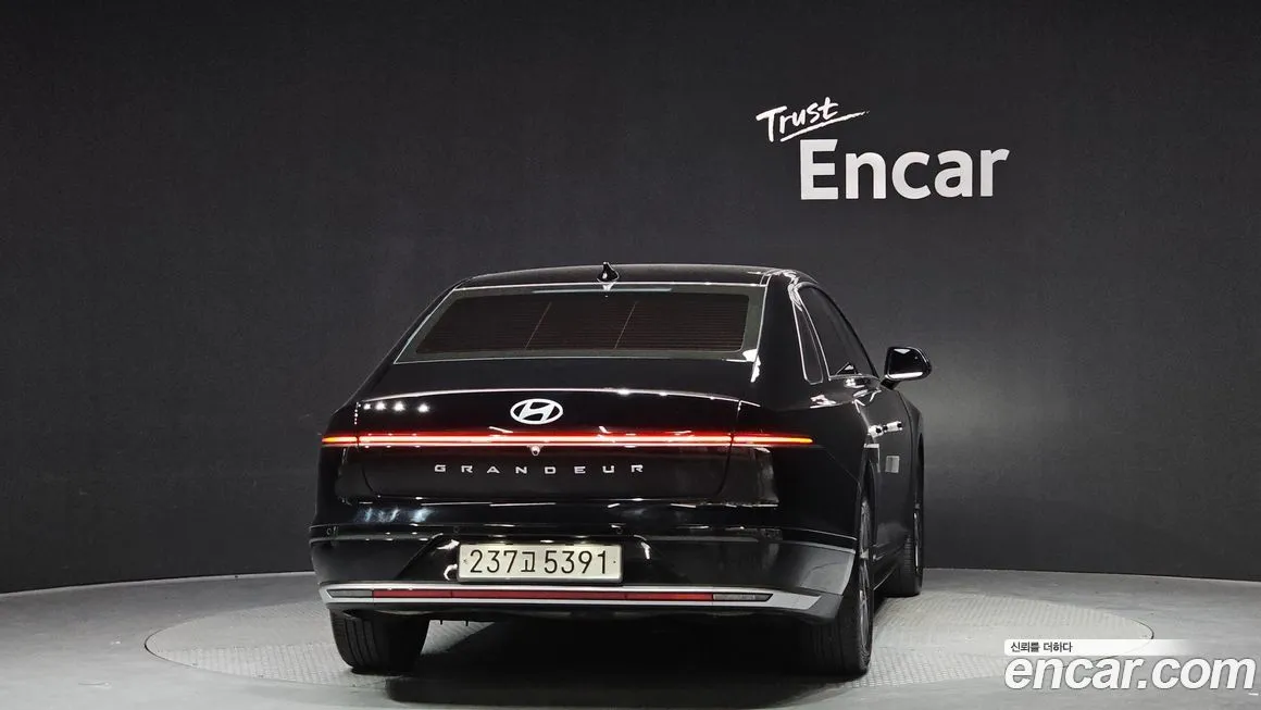 Hyundai Grandeur 2023 из KR, фото 3