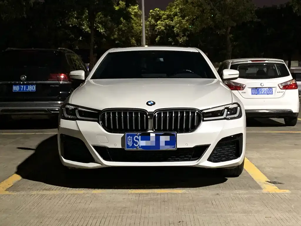 BMW 5 Series — фото 10