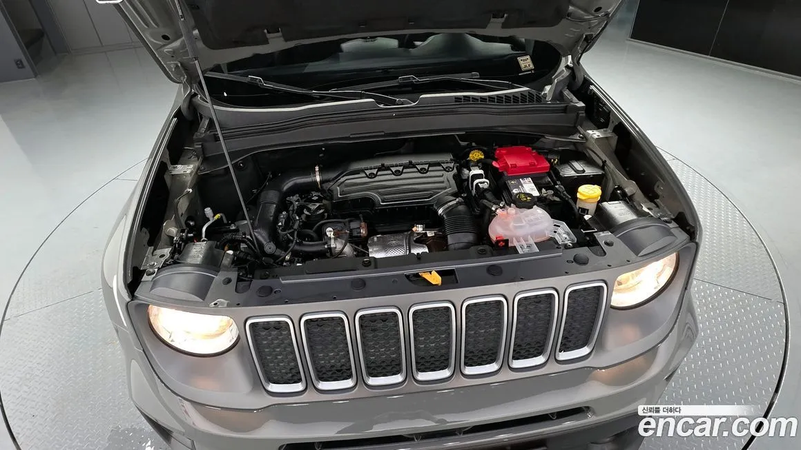 Jeep Renegade 2022 из KR, фото 10
