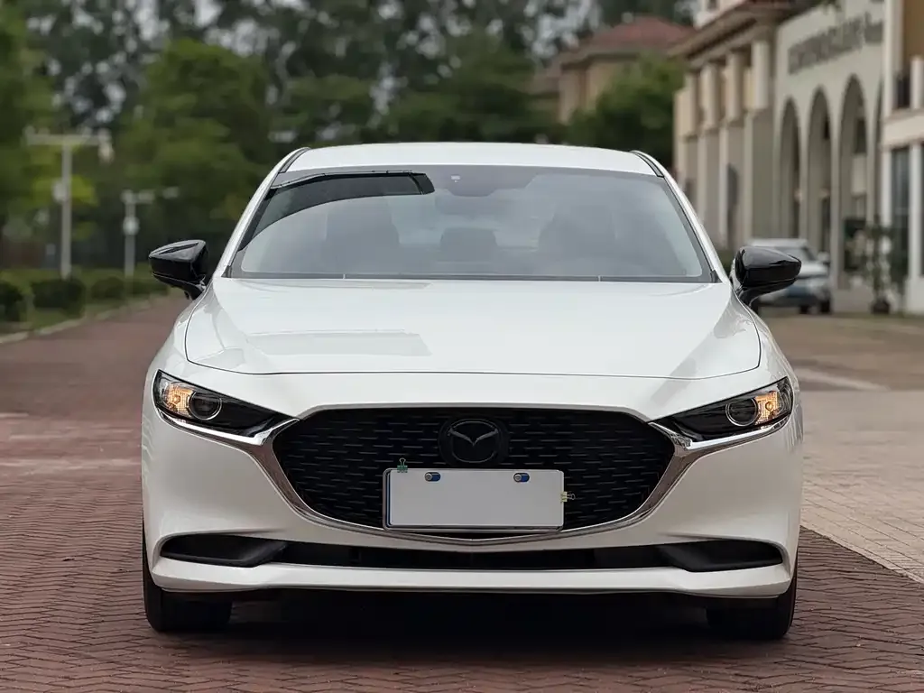 Mazda 3 Axela 2023 из CN, фото 6