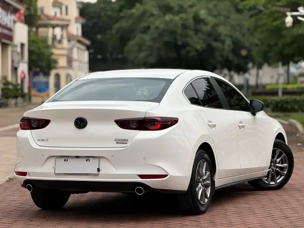 Mazda 3 Axela 2023 из CN, фото 7