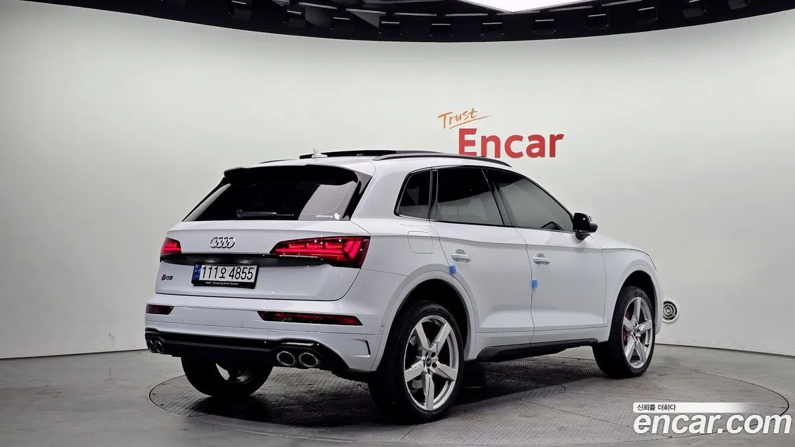 Audi SQ5 2023 из KR, фото 5