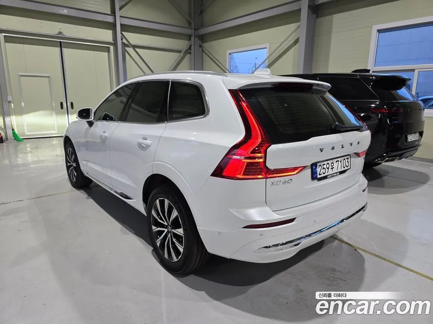 Volvo XC60 — фото 5