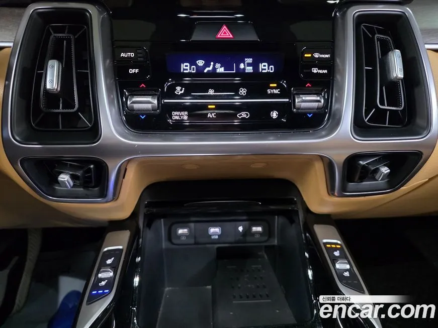 Kia Sorento — фото 3