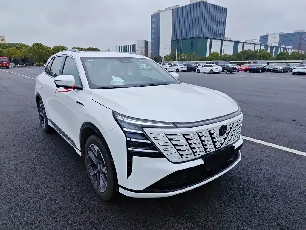 Changan CS75PLUS — фото 10
