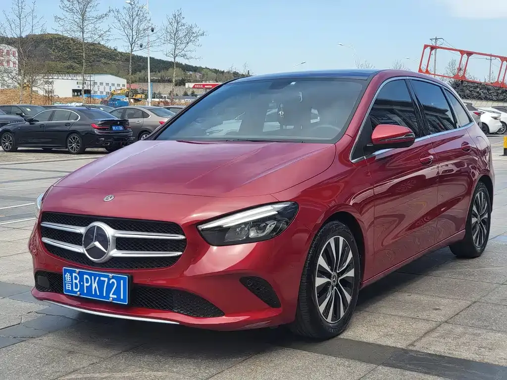 Mercedes-Benz B-Class — фото 1