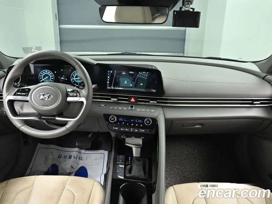 Hyundai AVANTE 2023 из KR, фото 2
