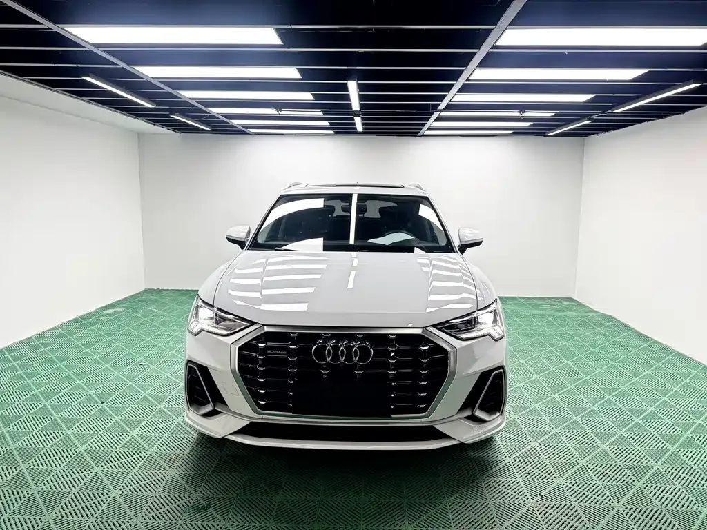 Audi Q3 — фото 3